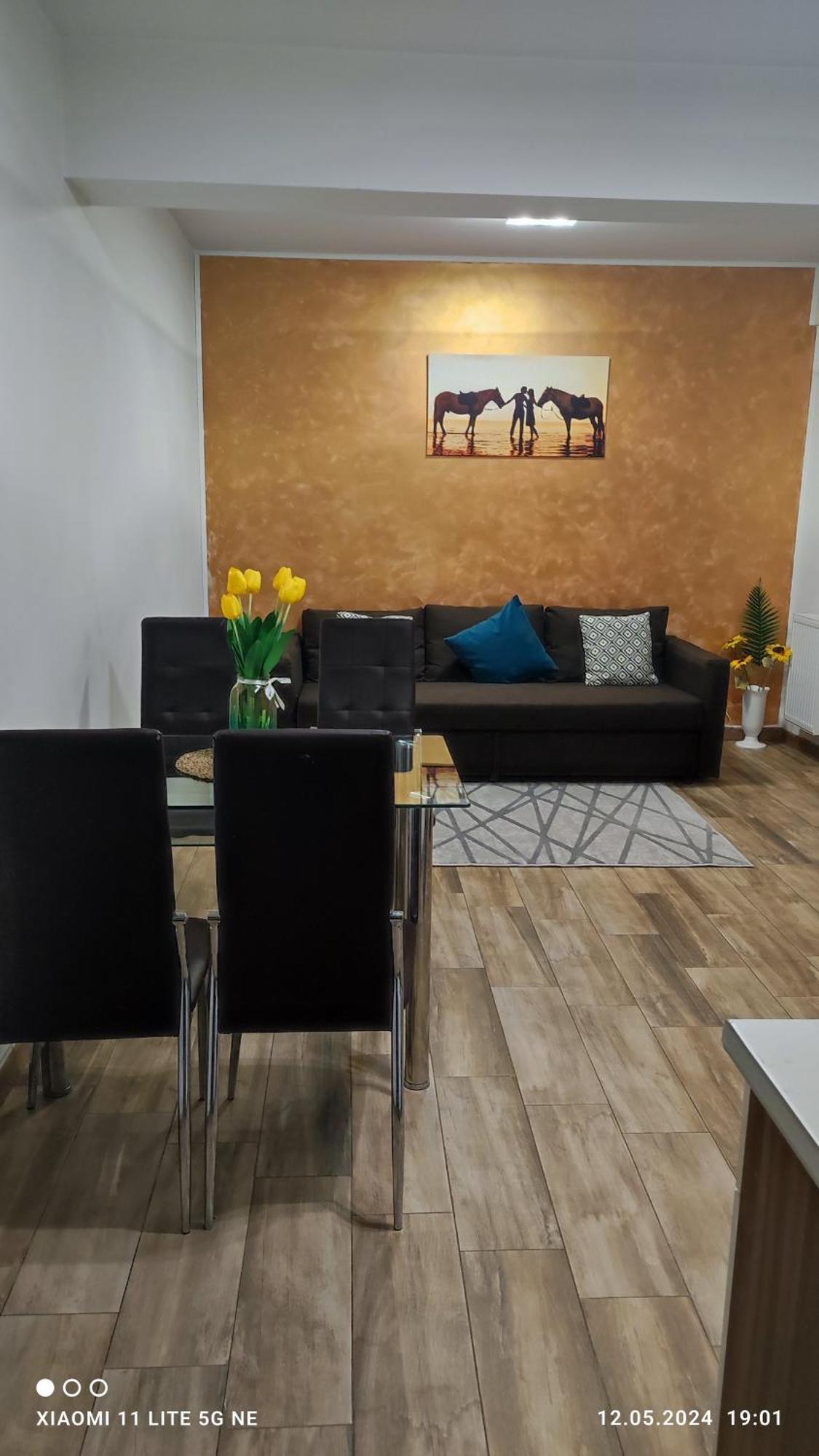Apartament Lenus'K Appartement Boekarest Buitenkant foto