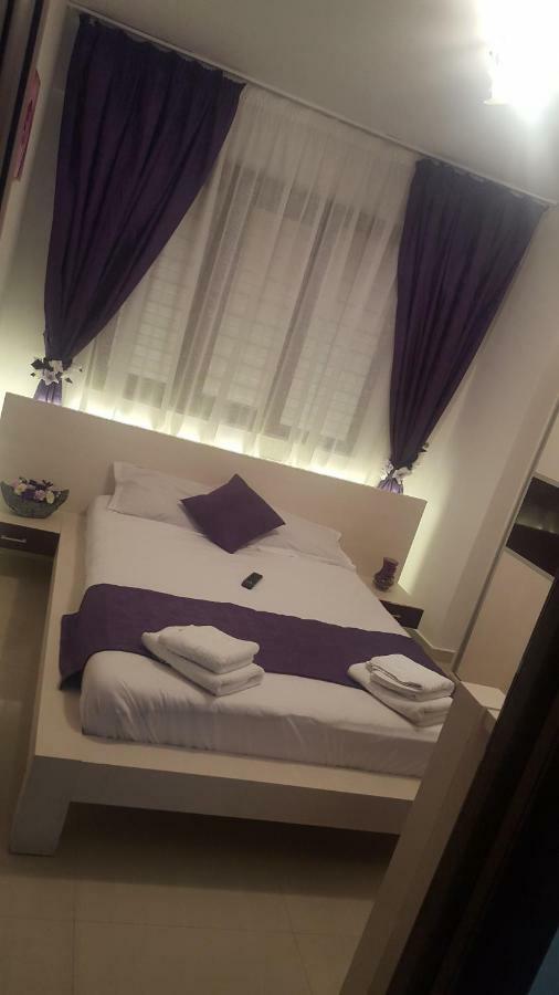 Apartament Lenus'K Appartement Boekarest Buitenkant foto